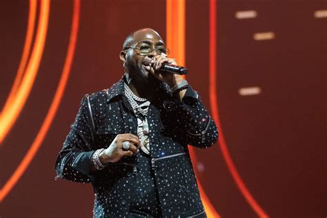 Il Concerto Afrobeats in Italia Di Davido: Un Tuffo nel Cuore della Musica Africana!