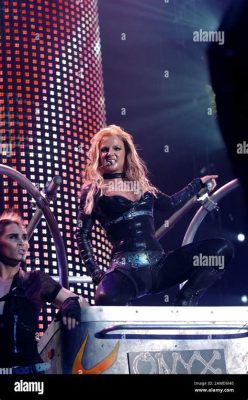 Il Brutal Tour: Un Concerto epico di Britney Spears che si trasforma in un'indimenticabile maratona musicale!